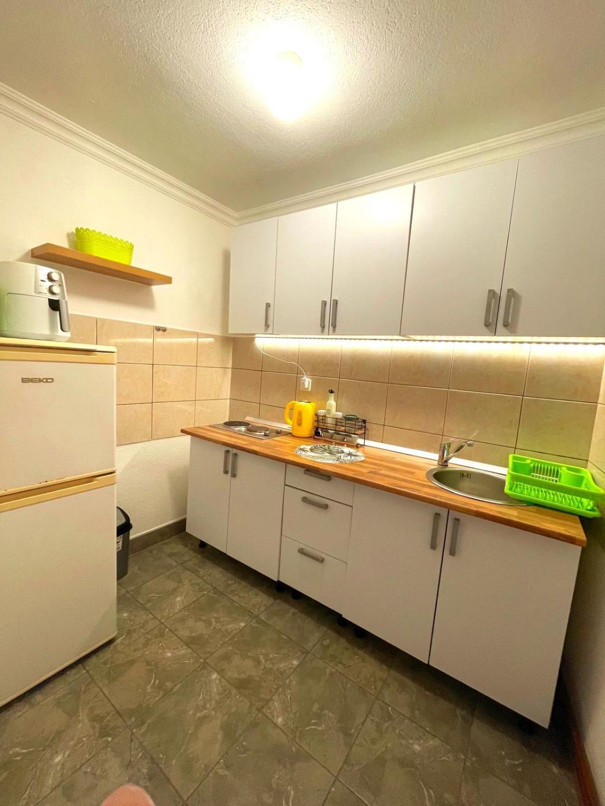 Ferienwohnung Garden Free Parking SJJ Zimmer foto